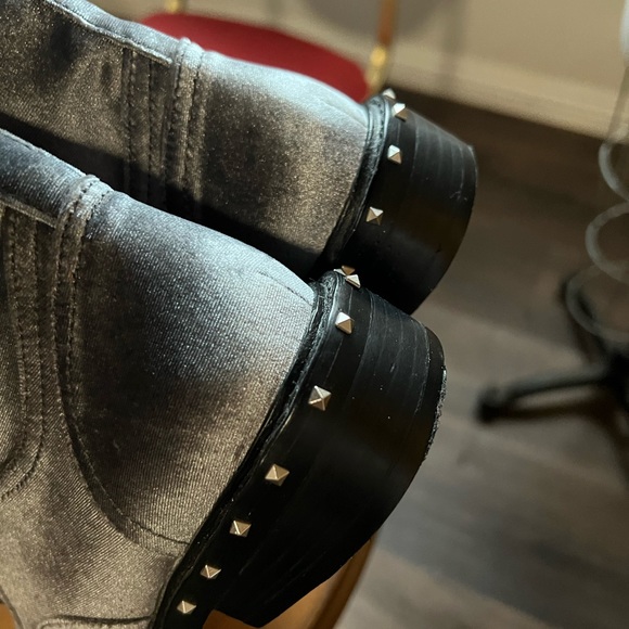 Vince camuto soft suede boots - Picture 8 of 8